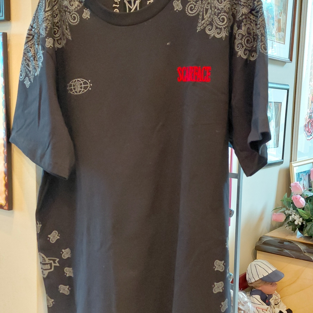 Black Short-Sleeve Graphic Tee